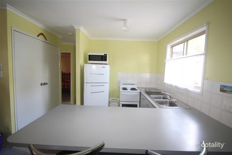 Property photo of 4 Mountain Ash Crescent Stapylton QLD 4207