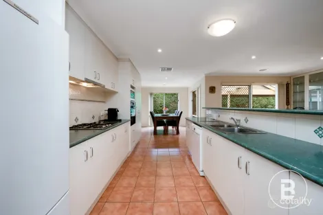 Property photo of 22 Kronk Street Golden Square VIC 3555