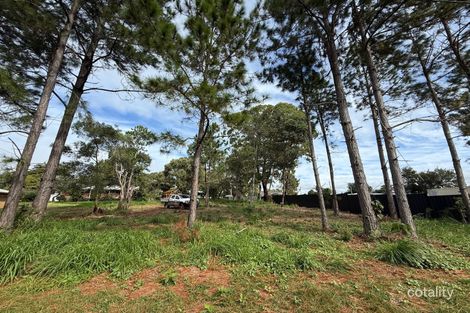 19 Lemontree Dr, Macleay Island, QLD 4184