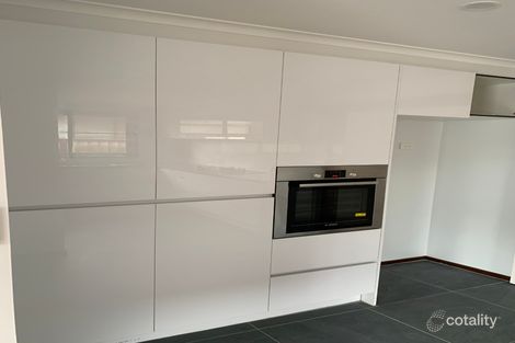 Property photo of 12 Maynard Place Kings Park VIC 3021
