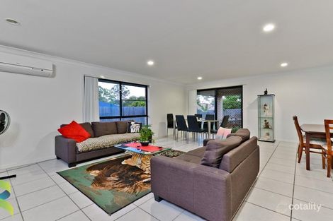 Property photo of 17 Prestige Drive Marsden QLD 4132