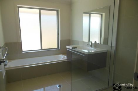 Property photo of 2/13 Rippon Close Coffs Harbour NSW 2450