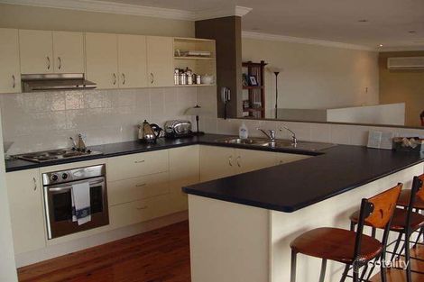 Property photo of 17 Manra Way Pacific Pines QLD 4211