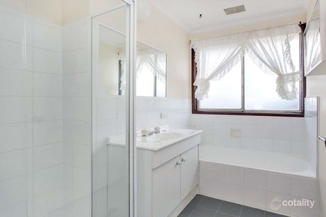 Property photo of 3 Cornwall Close Gladstone Park VIC 3043