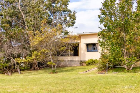 Property photo of 10 Jacaranda Avenue Bendalong NSW 2539