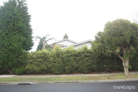 Property photo of 46 Monkhouse Drive Endeavour Hills VIC 3802