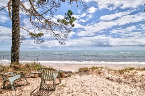 Property photo of 92 Kingfisher Parade Toogoom QLD 4655