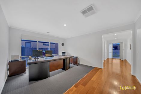 Property photo of 13 Durnoch Place Cranbourne VIC 3977