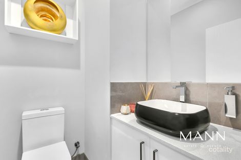 Property photo of 53 Budawang Way Wollert VIC 3750