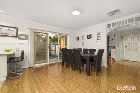 Property photo of 23 Olive Avenue Mount Waverley VIC 3149