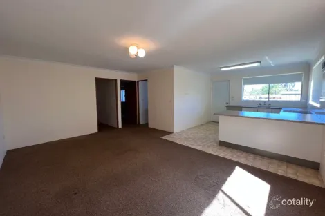 22 Currajong St, Parkes, NSW 2870