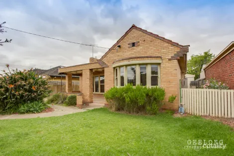 4 Cheltenham Rd, Newcomb, VIC 3219