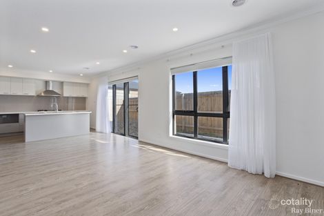 Property photo of 25 Nankeen Loop Beveridge VIC 3753