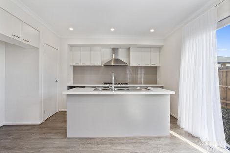 Property photo of 25 Nankeen Loop Beveridge VIC 3753