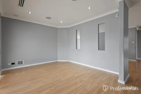 Property photo of 17 Kirin Way Maddington WA 6109