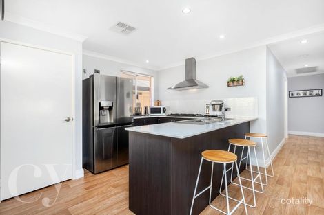 Property photo of 8 Greenwich Way Success WA 6164