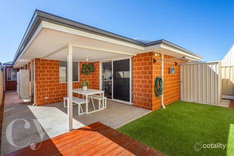 Property photo of 8 Greenwich Way Success WA 6164