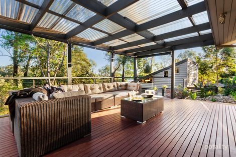 Property photo of 2 Yandell Close Greensborough VIC 3088