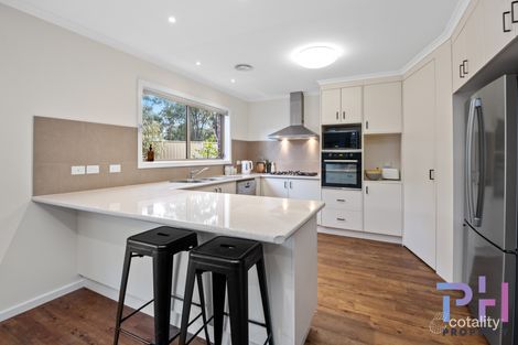 Property photo of 76 Pioneer Drive Maiden Gully VIC 3551