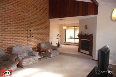 Property photo of 17 Fordham Drive Swan View WA 6056