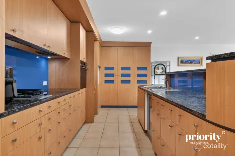 Property photo of 198 Kenmore Road Fig Tree Pocket QLD 4069