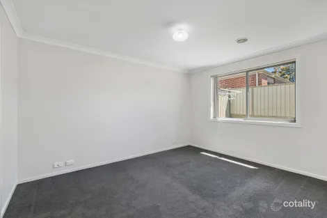 Property photo of 77 Rockpool Road Truganina VIC 3029