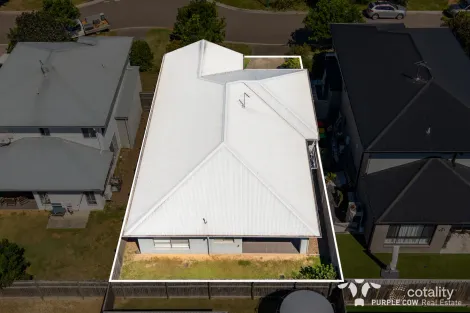 Property photo of 13 Splendid Close Pallara QLD 4110