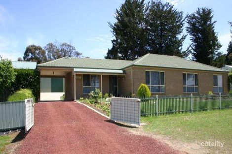 18 Adair St, Linton, VIC 3360