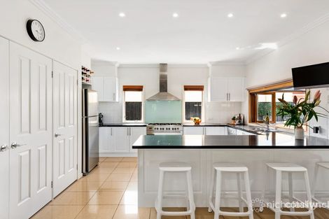 Property photo of 5 Brown Thornbill Court Langwarrin VIC 3910