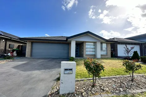 27 Courtney Loop, Oran Park, NSW 2570