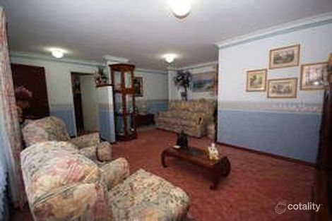 Property photo of 38 Cadoux Loop Hocking WA 6065