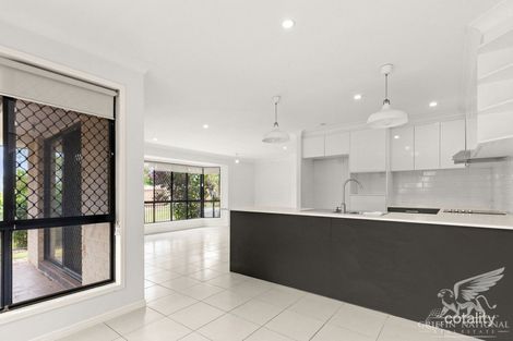 Property photo of 2 Marlay Court Kallangur QLD 4503