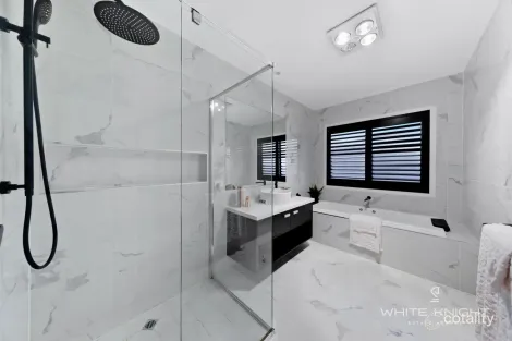 Property photo of 8 Cantor Street Fraser Rise VIC 3336