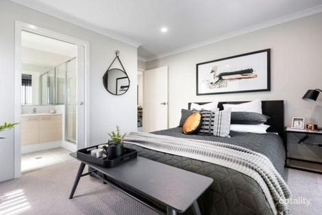 Property photo of 5 Ficus Lane Forrestfield WA 6058