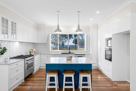 Property photo of 281 The Esplanade Wynnum QLD 4178