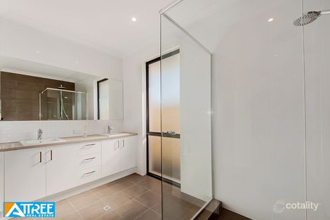 Property photo of 2 Letts Lane Piara Waters WA 6112