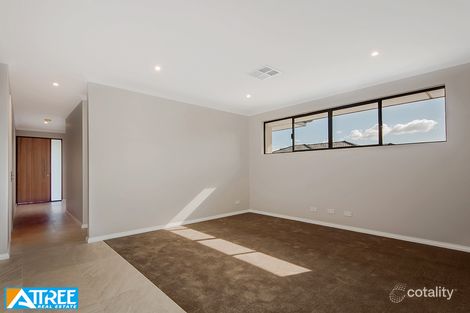 Property photo of 2 Letts Lane Piara Waters WA 6112