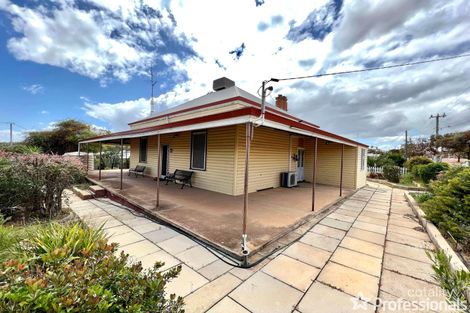 14 Lockyer St, Goomalling, WA 6460