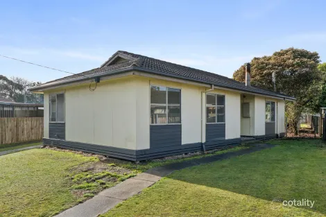 Property photo of 7 Nowra Court Simpson VIC 3266