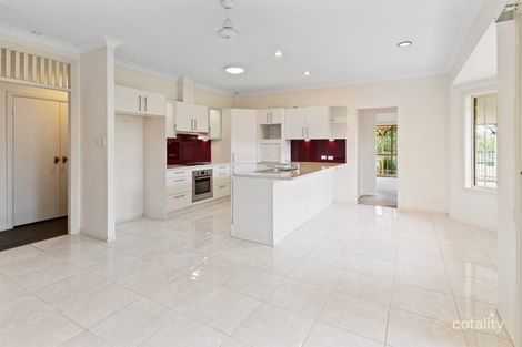 Property photo of 3 Hampshire Close Highland Park QLD 4211