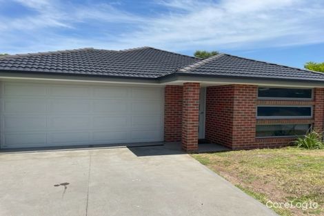 Property photo of 1/7 Osborn Grove Pakenham VIC 3810