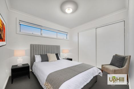 Property photo of 8 Corbin Walk Officer South VIC 3809