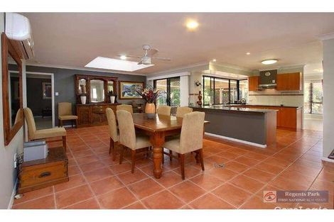 Property photo of 6 Hass Place Heritage Park QLD 4118