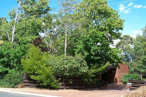 Property photo of 34 Albert Road Lesmurdie WA 6076