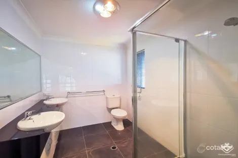 Property photo of 10 Cornelius Drive Augustine Heights QLD 4300