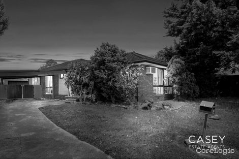 Property photo of 10 Lamont Crescent Cranbourne VIC 3977