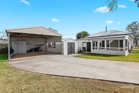 Property photo of 252 Long Street South Toowoomba QLD 4350