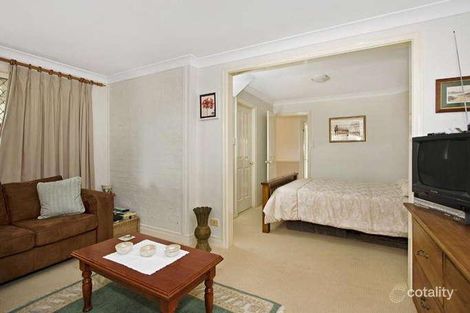 Property photo of 20 Leopard Tree Crescent Sinnamon Park QLD 4073