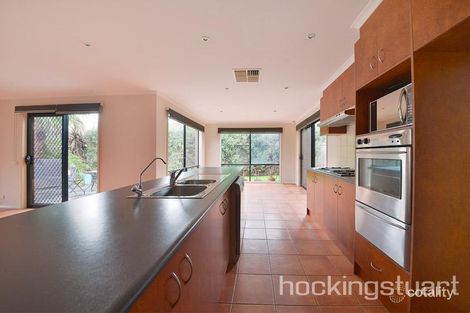 Property photo of 114 Bemersyde Drive Berwick VIC 3806