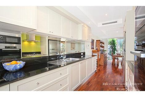 Property photo of 37 Rosemeadow Drive Cabarita NSW 2137